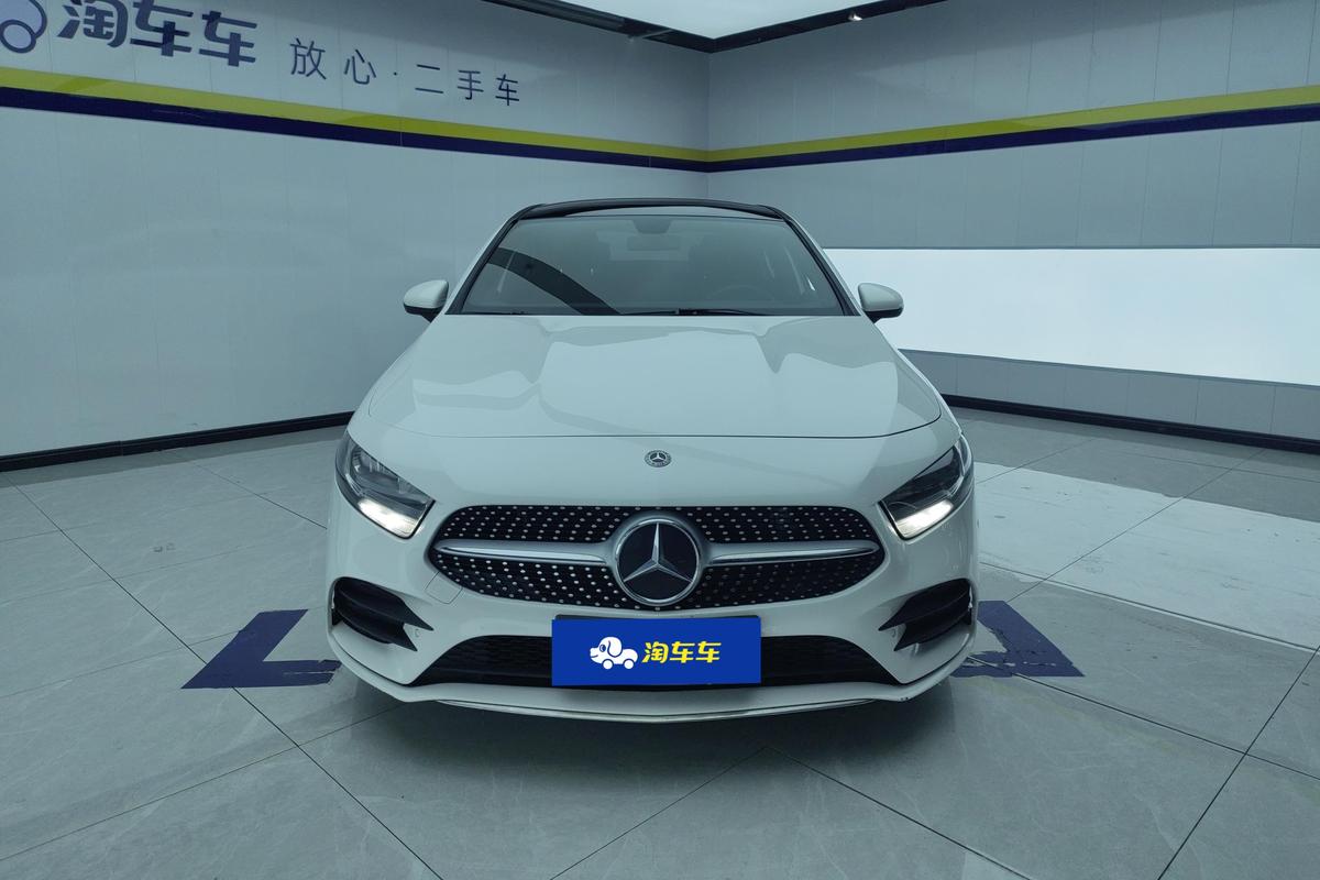 二手奔驰A级 2019款 改款 A 180 L 运动轿车图片3