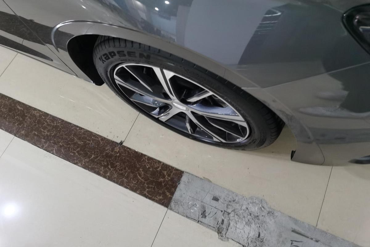 二手帝豪 2022款 第4代 1.5L CVT尊贵型图片5