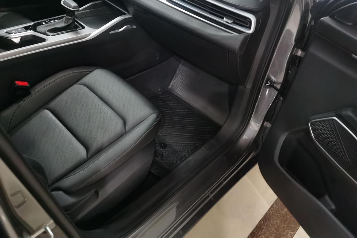 二手帝豪 2022款 第4代 1.5L CVT尊贵型图片6