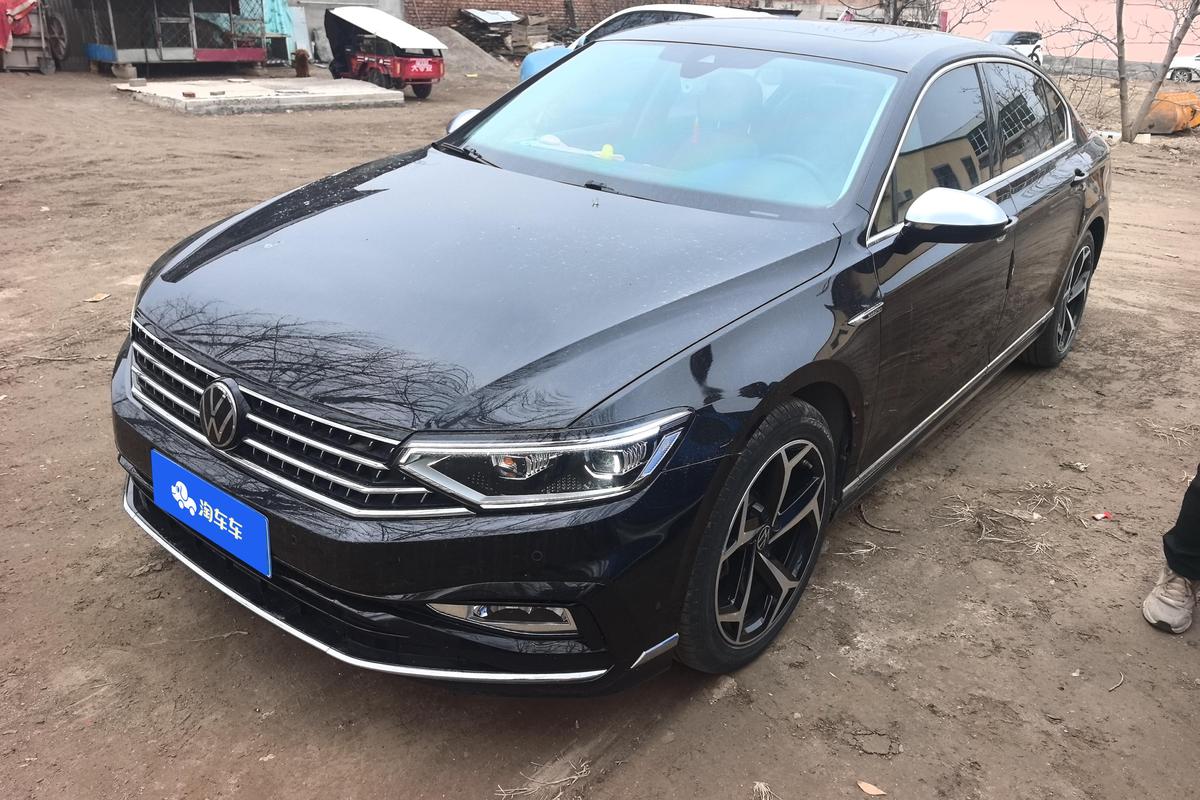 二手迈腾 2023款 200万辆纪念版 330TSI DSG豪华型图片1