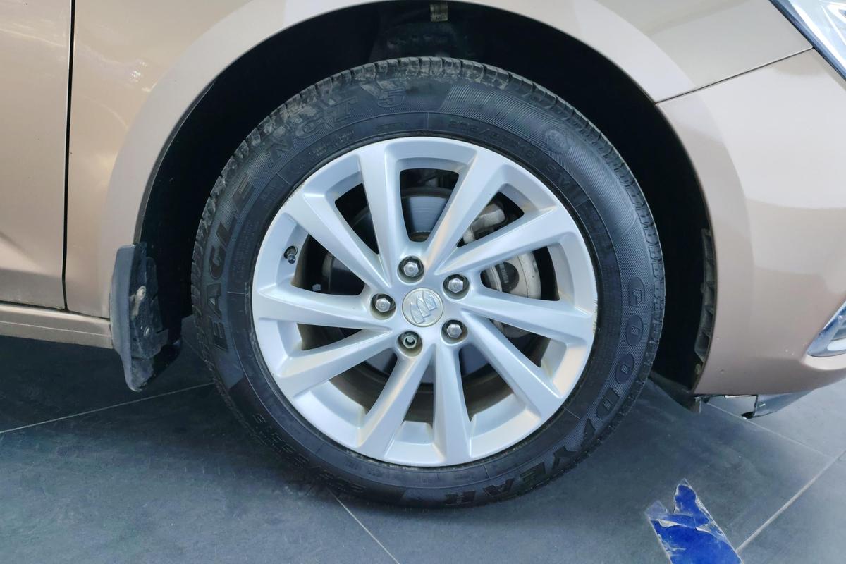 二手威朗 2018款 三厢 15S 自动进取型图片5