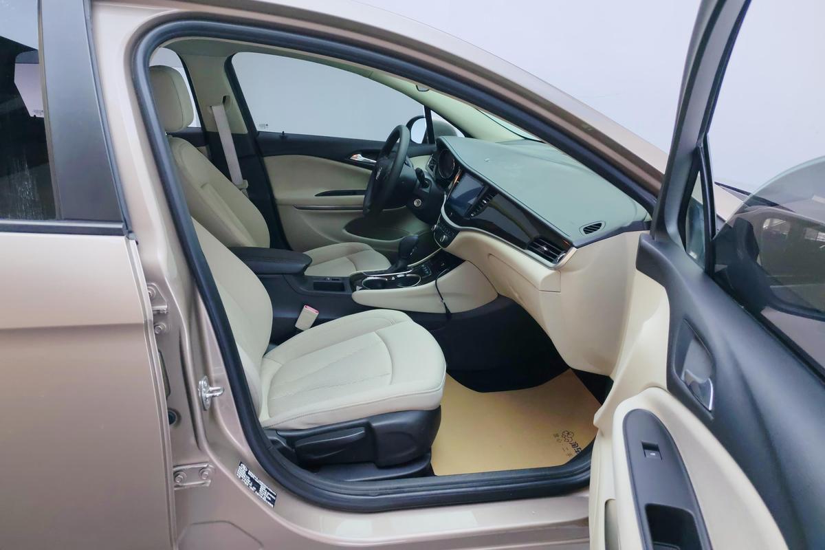 二手威朗 2018款 三厢 15S 自动进取型图片6