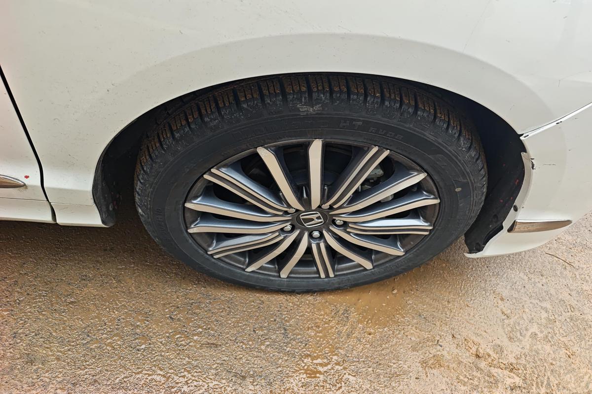 二手艾力绅 2022款 2.0L 混动豪华版图片5