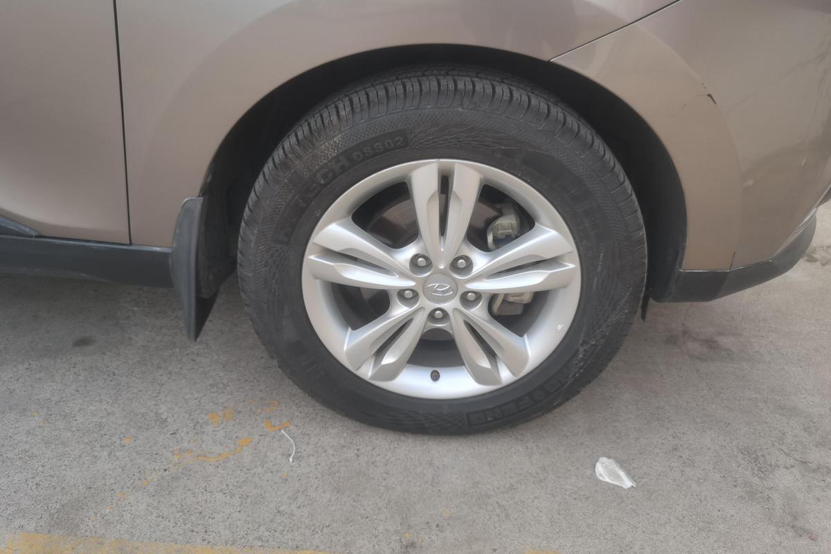 二手现代ix35 2012款 2.0L 自动两驱精英版GLS图片5