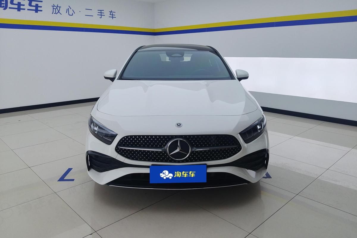 二手奔驰A级 2023款 A 200 L 运动轿车时尚版图片3