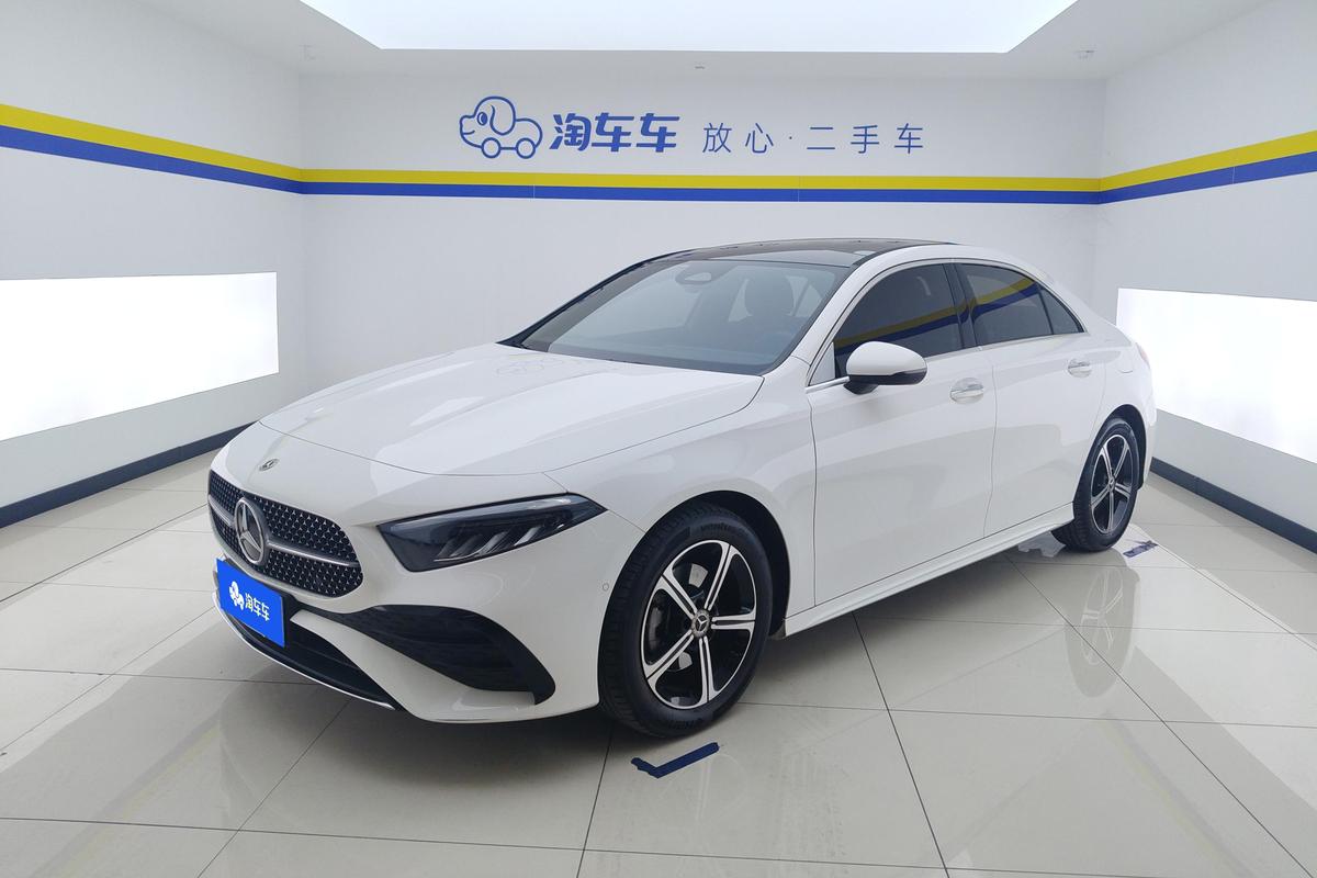 二手奔驰A级 2023款 A 200 L 运动轿车时尚版图片1