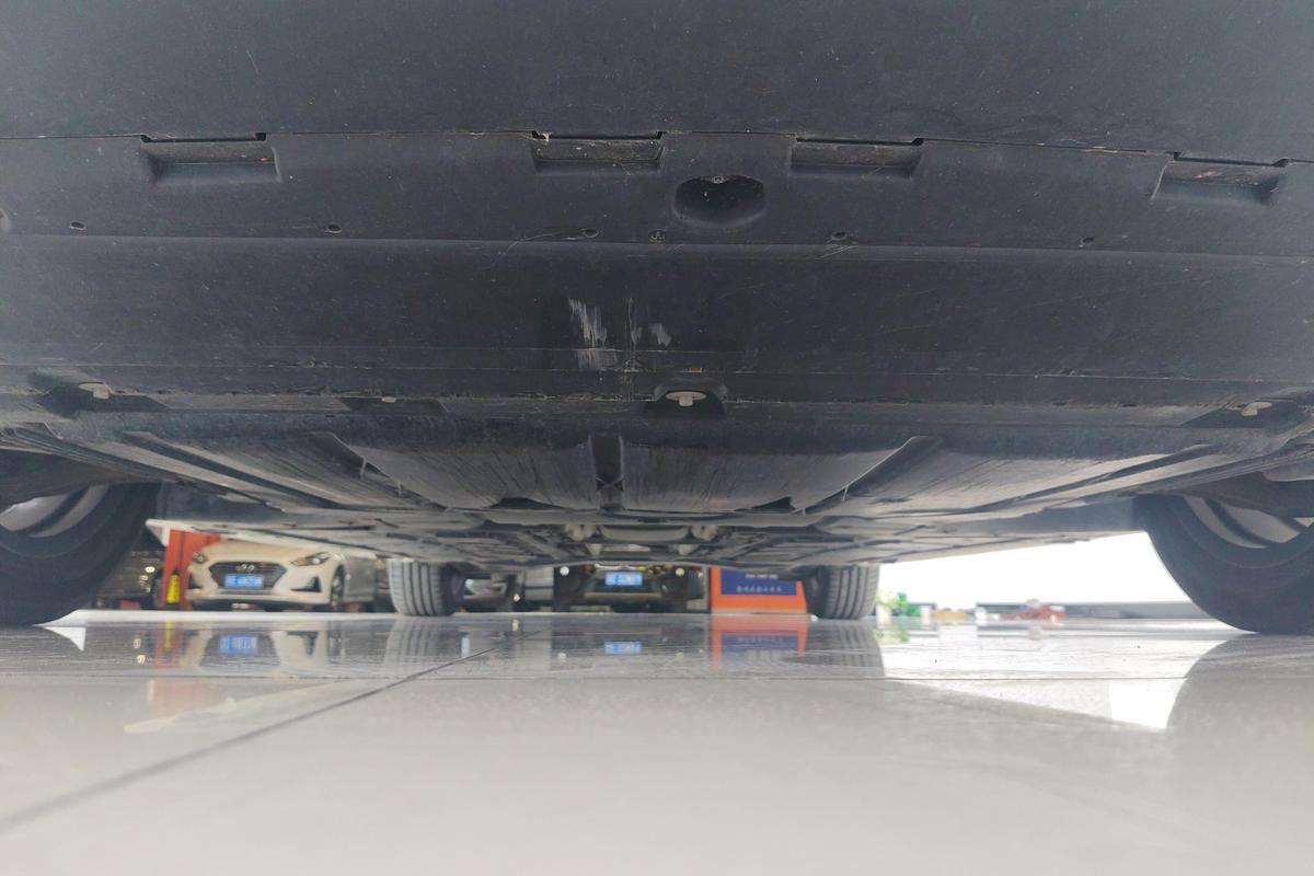 二手奔驰A级 2023款 A 200 L 运动轿车时尚版图片4