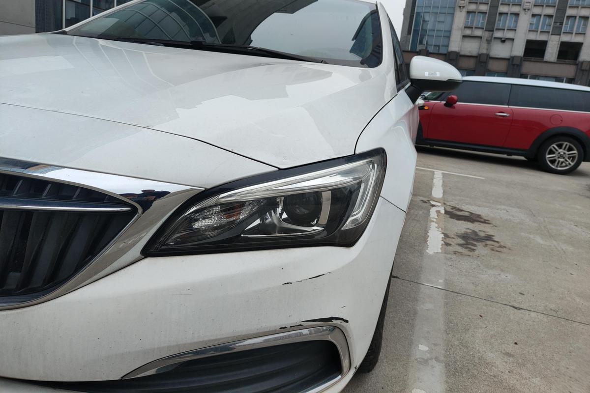 二手威朗 2018款 三厢 15S 自动领先型图片2