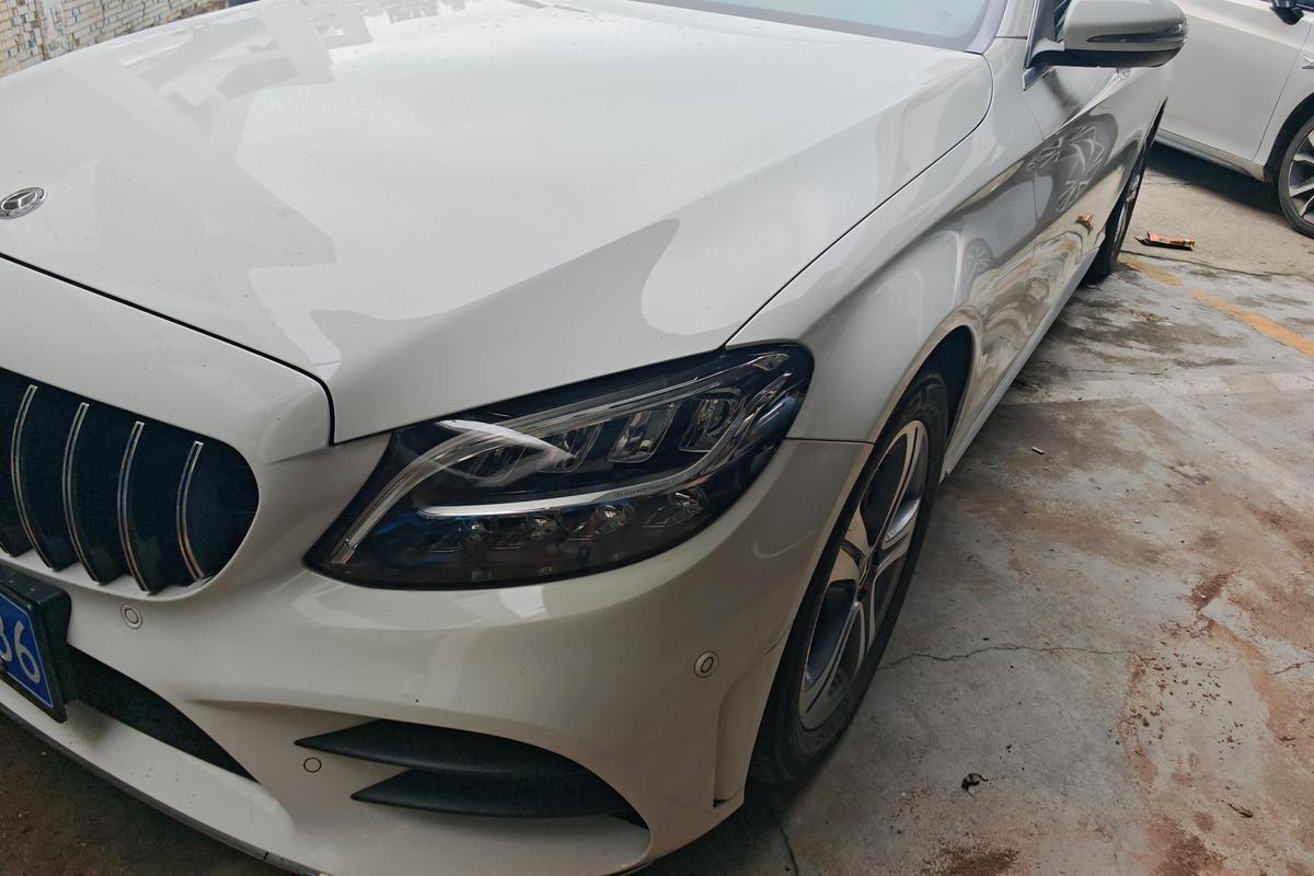 二手奔驰C级 2020款 改款 C 260 L 运动版图片2