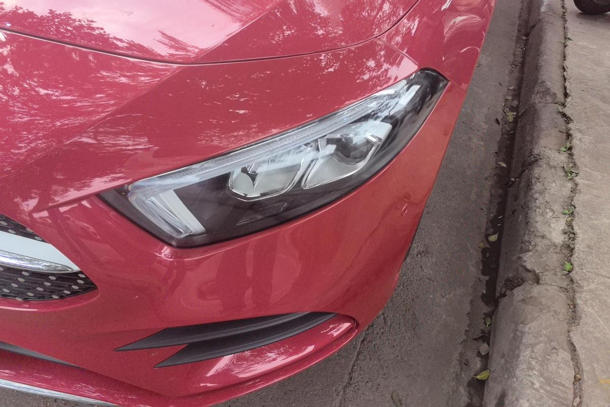 二手奔驰A级 2022款 A 200 L 运动轿车动感版图片2