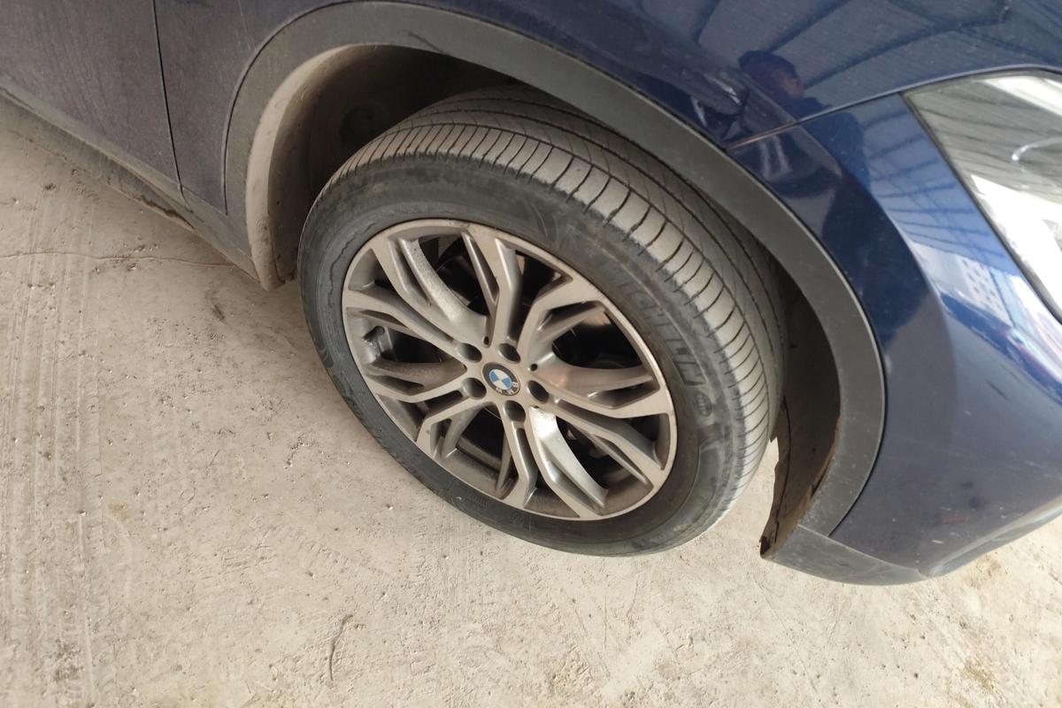 二手宝马X1 2018款 sDrive20Li 领先型图片5