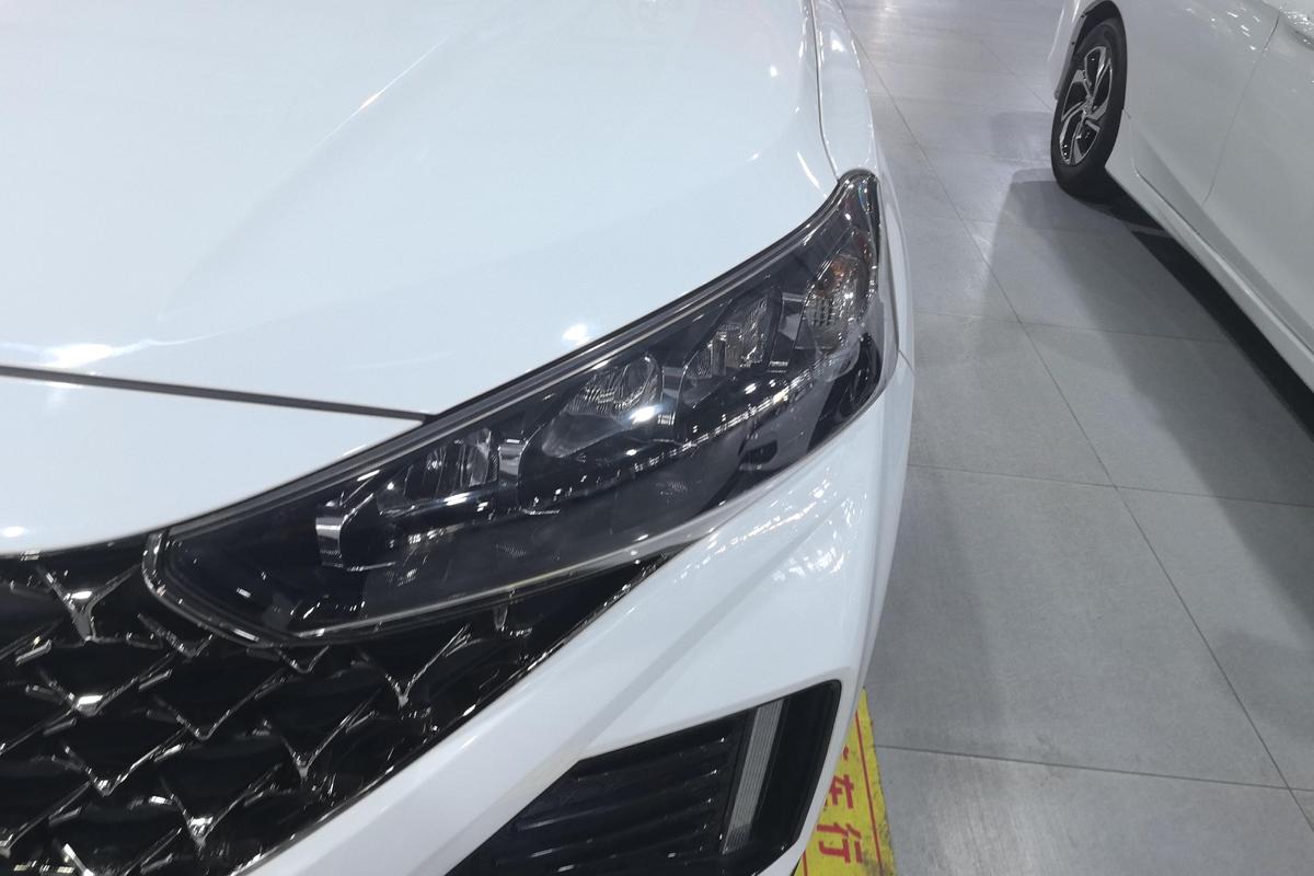 二手现代ix35 2021款 2.0L 自动两驱领先版GLS图片2