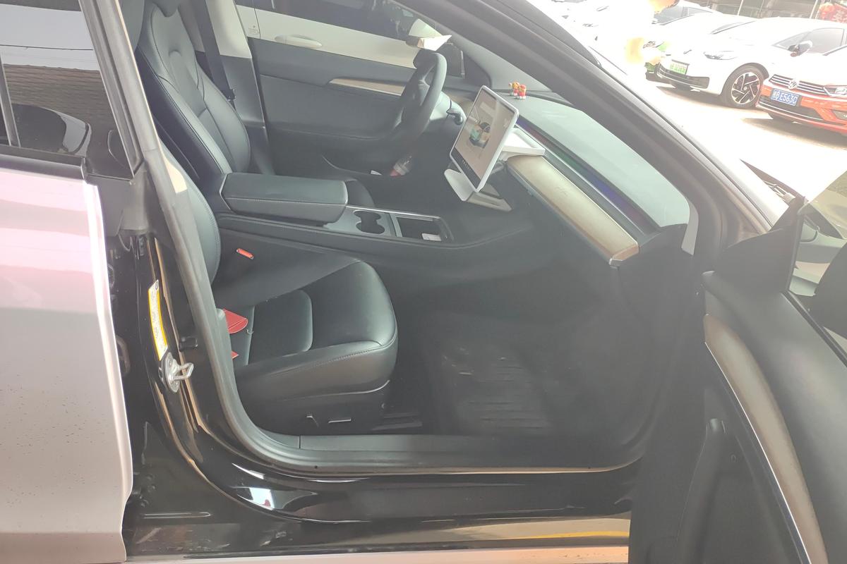 二手Model 3 2022款 后轮驱动版图片6