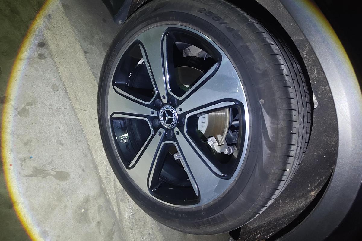 二手奔驰GLC 2022款 改款 GLC 300 L 4MATIC 动感型臻藏版图片5