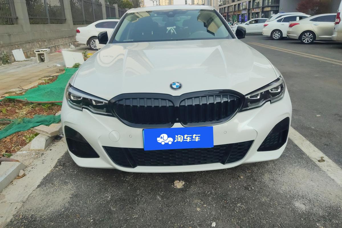 二手宝马3系 2020款 改款 325i M运动曜夜套装图片3