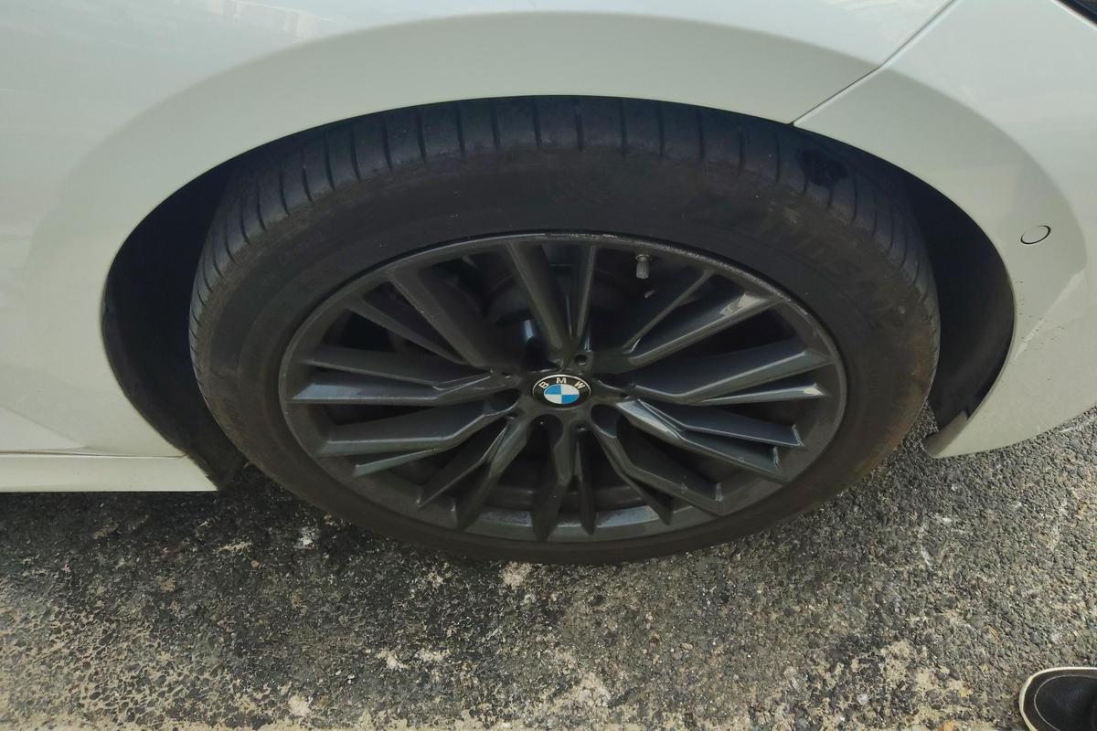 二手宝马3系 2020款 改款 325i M运动曜夜套装图片5