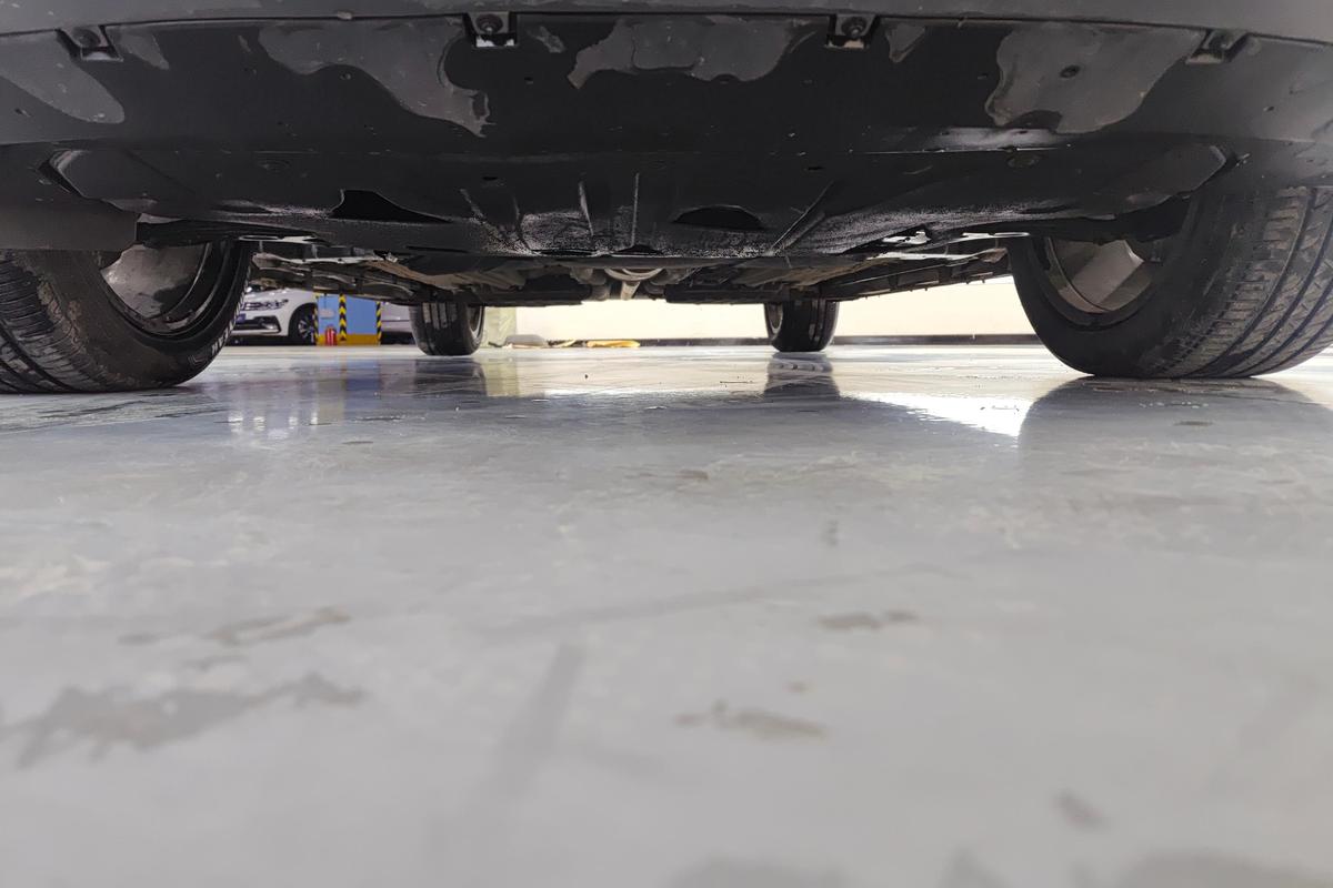 二手星越L 2021款 2.0TD DCT EVO两驱尊贵型图片4