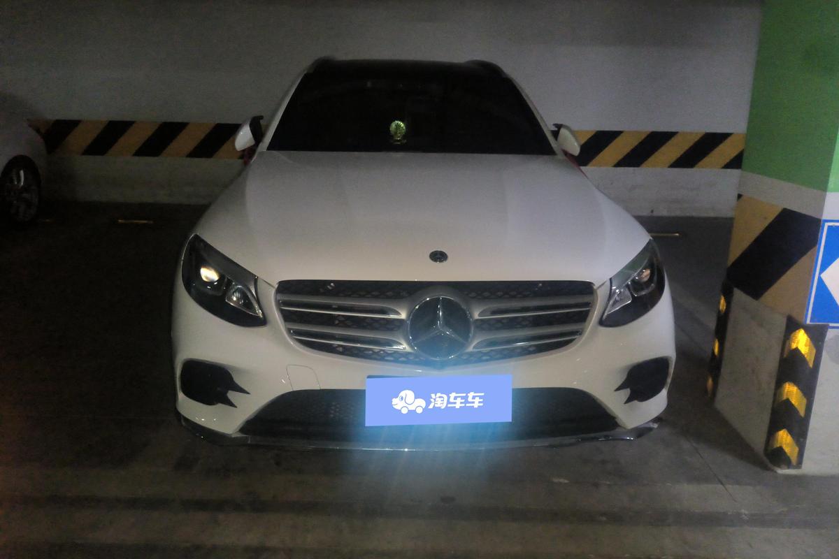 二手奔驰GLC 2018款 改款 GLC 260 4MATIC 豪华型图片3