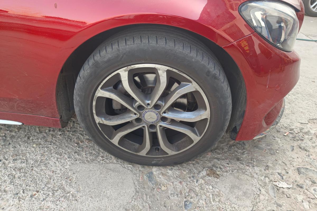 二手奔驰C级 2016款 C 180 L 运动型图片5