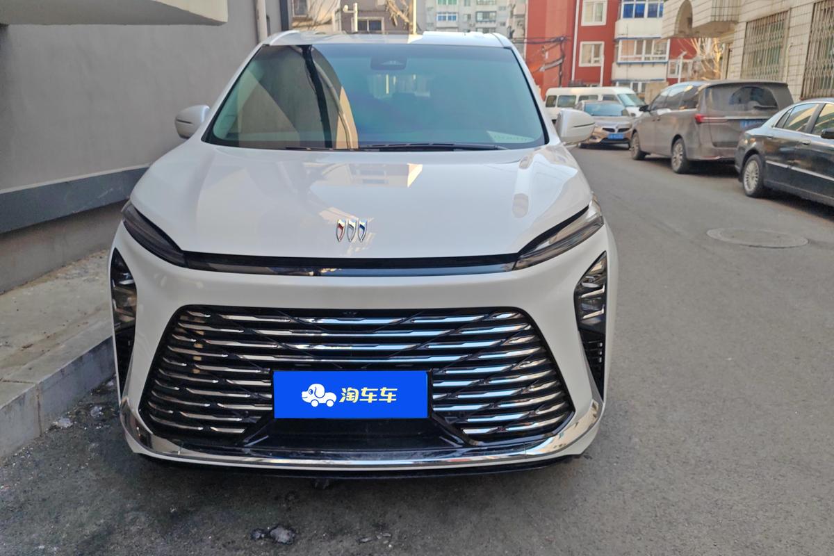 二手别克GL8 2025款 陆尊 2.0T 智享型图片3