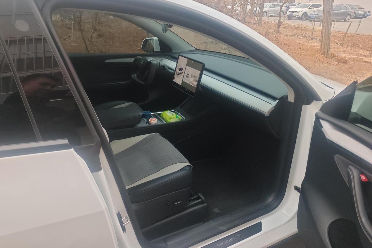 二手Model Y 2023款 长续航全轮驱动版图片6