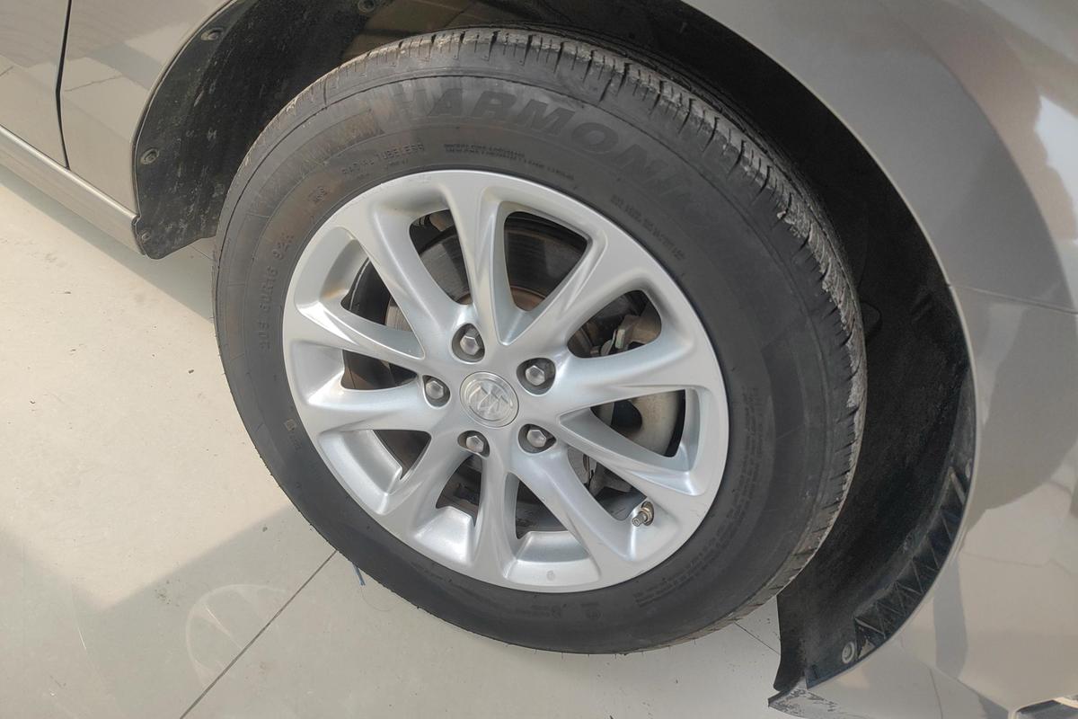 二手别克GL6 2018款 18T 6座豪华型图片5