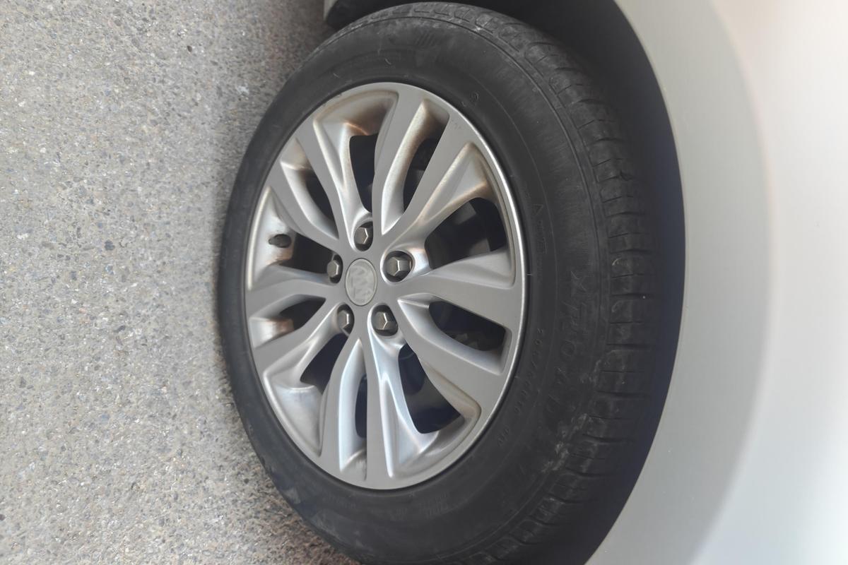 二手英朗 2021款 改款 典范 1.5L 自动精英型图片5