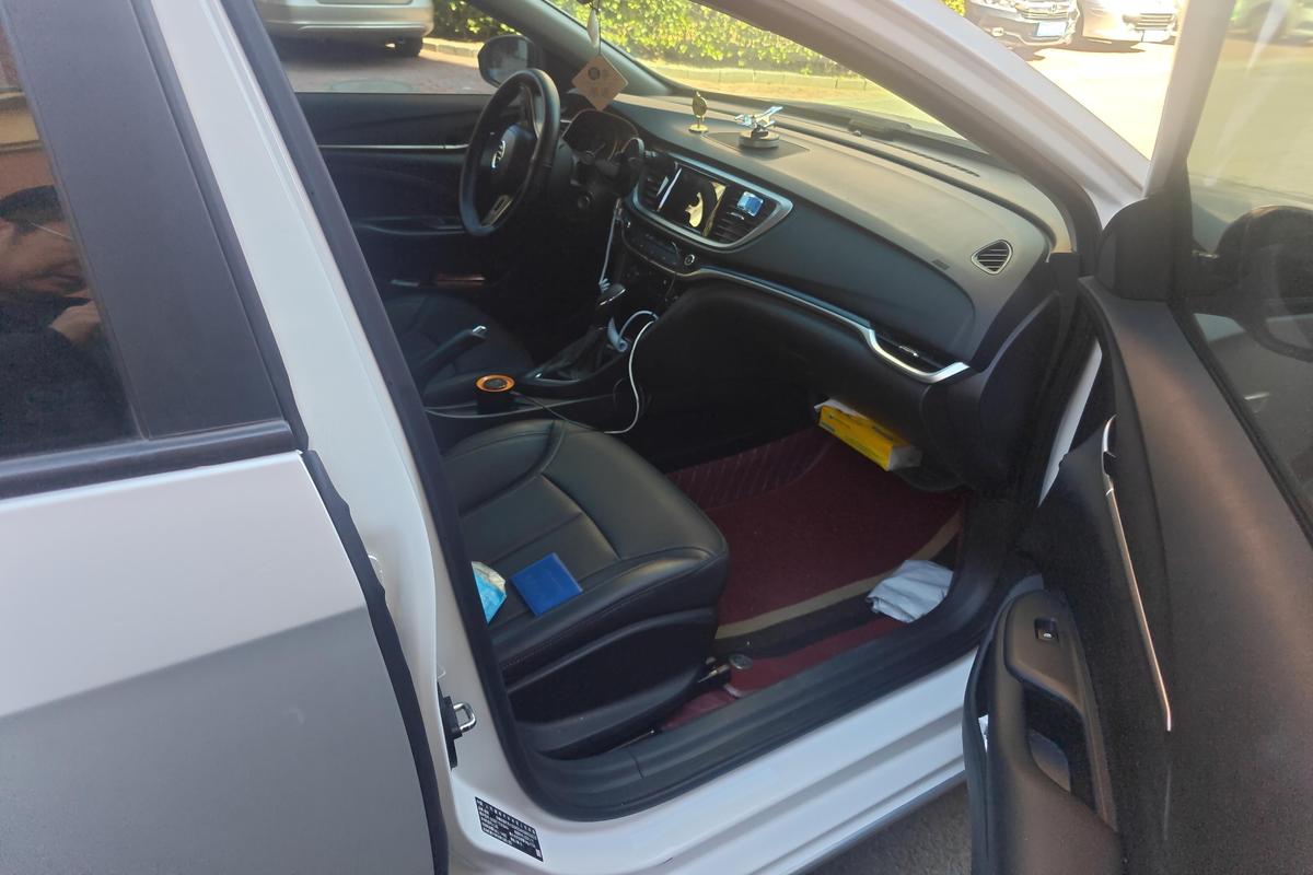 二手英朗 2021款 改款 典范 1.5L 自动精英型图片6