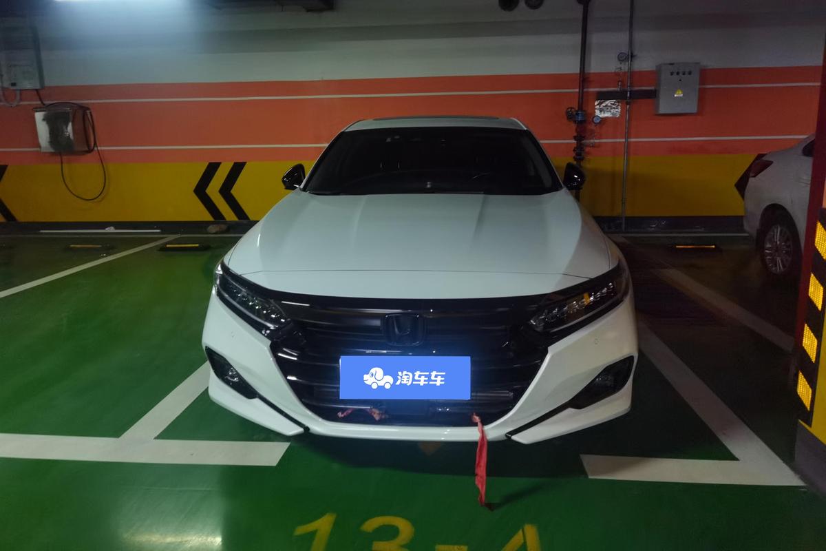 二手雅阁 2022款 260TURBO 幻夜·尊贵版图片3