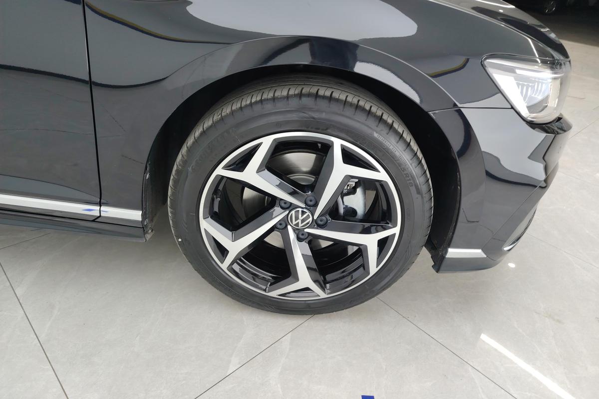 二手迈腾 2023款 200万辆纪念版 280TSI DSG领先型图片5