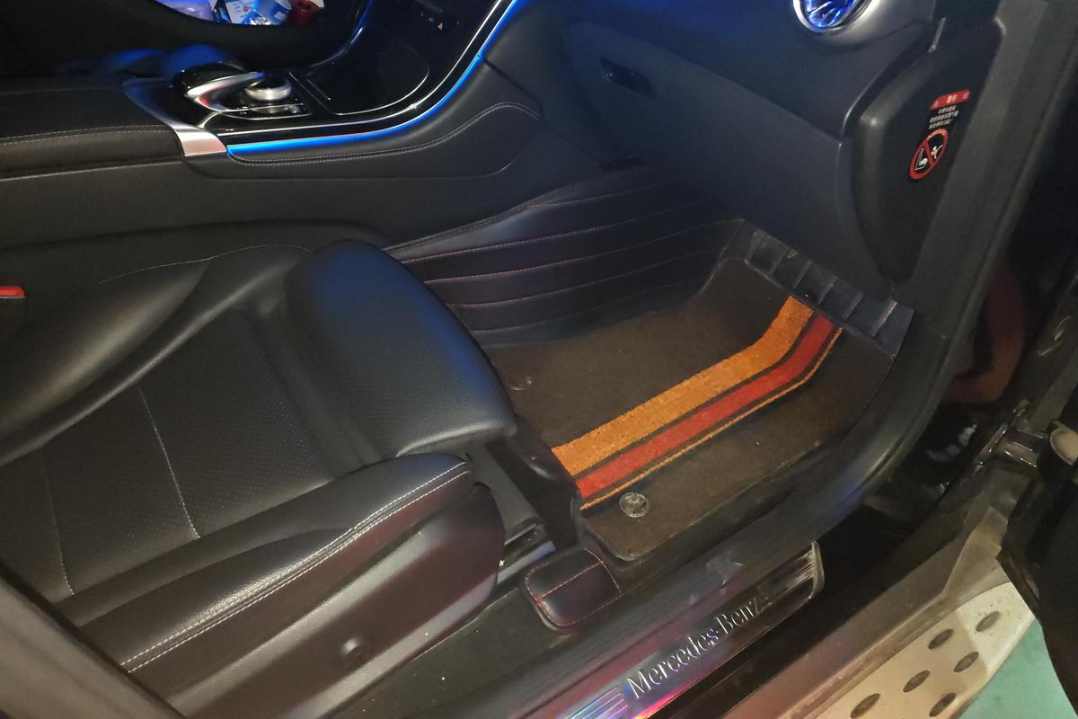 二手奔驰GLC 2019款 GLC 260 4MATIC 动感型图片6