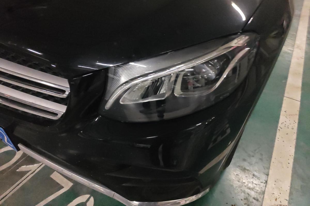 二手奔驰GLC 2019款 GLC 260 4MATIC 动感型图片2