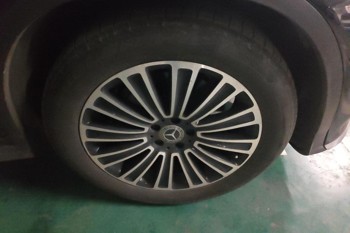 二手奔驰GLC 2019款 GLC 260 4MATIC 动感型图片5