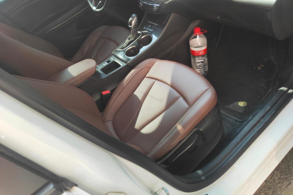 二手威朗 2020款 三厢 20T CVT领先型图片6