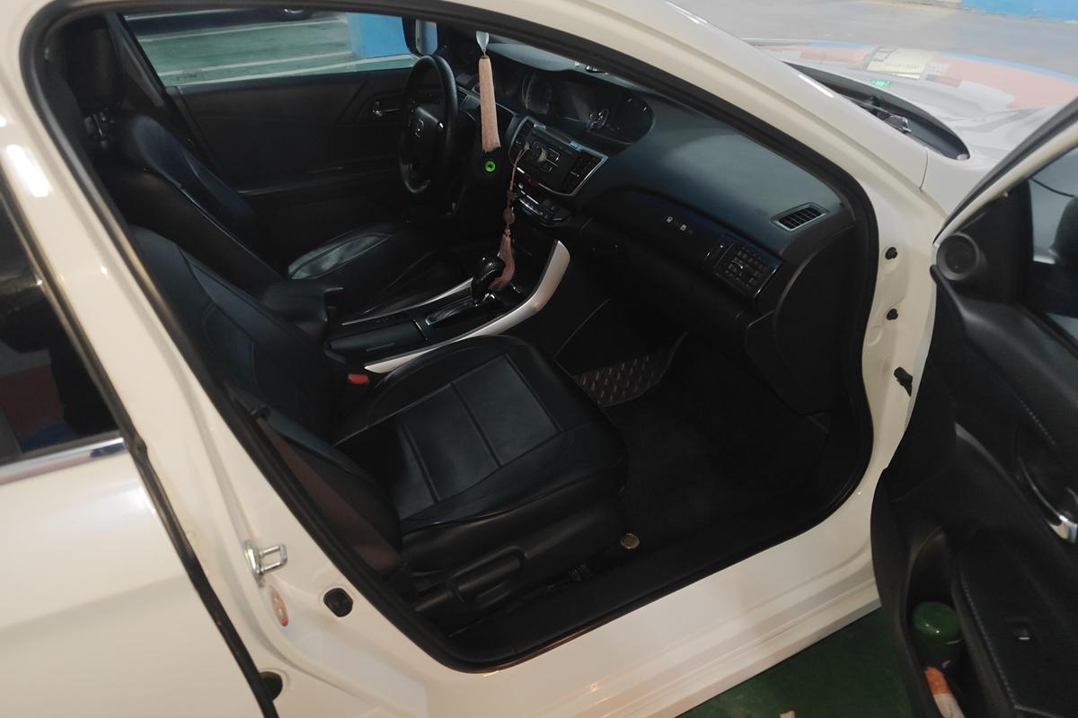 二手雅阁 2016款 2.0L 精英版图片6