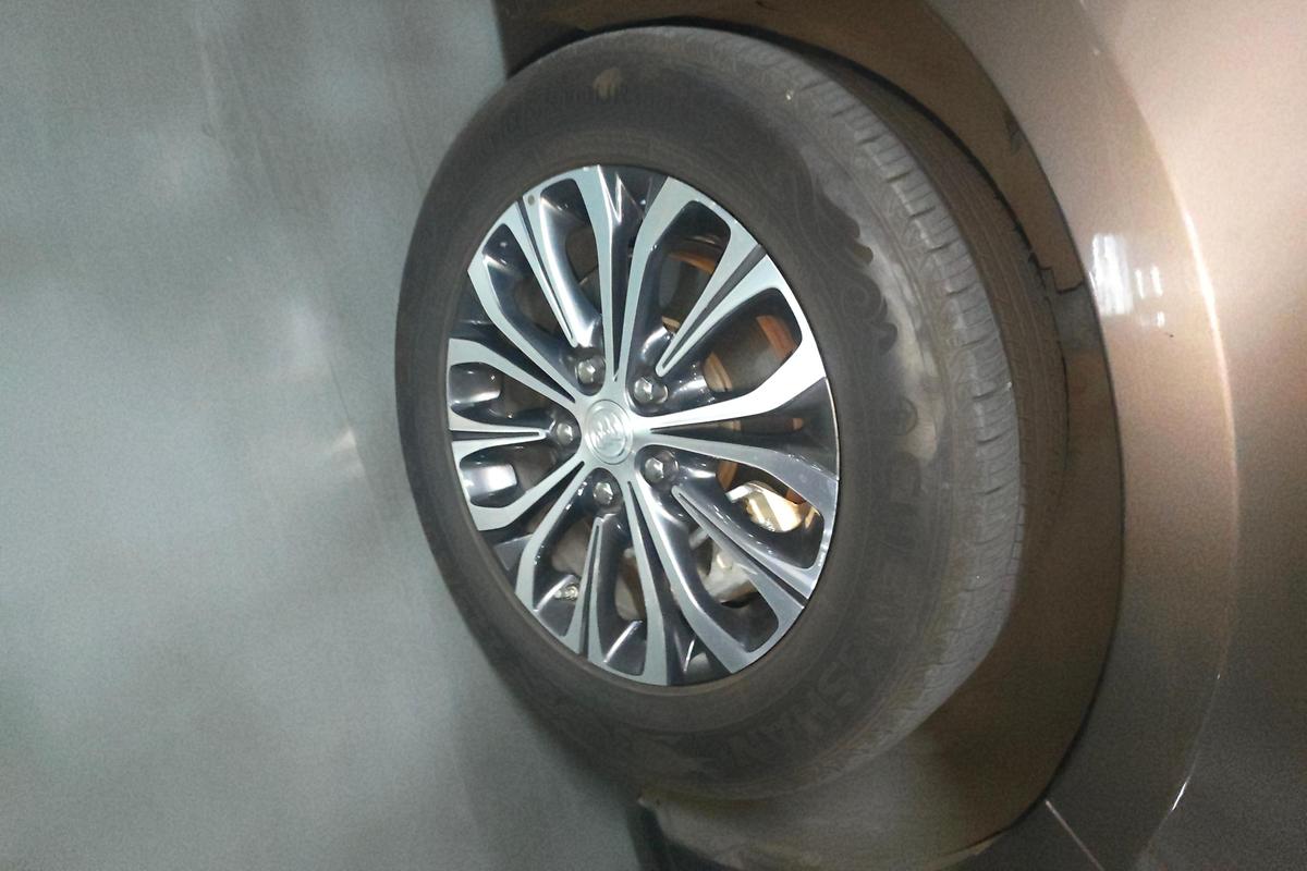 二手别克GL8 2021款 陆上公务舱 652T 舒适型图片5