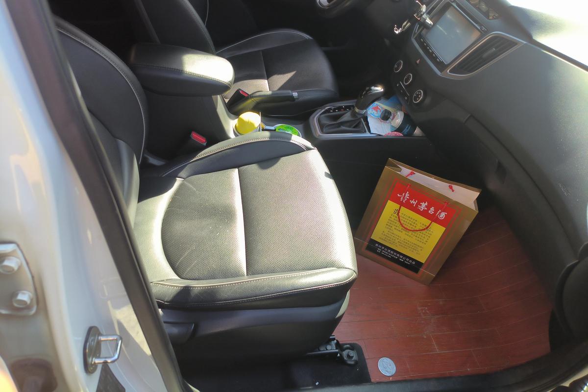 二手现代ix25 2015款 1.6L 自动两驱智能型GLS图片6