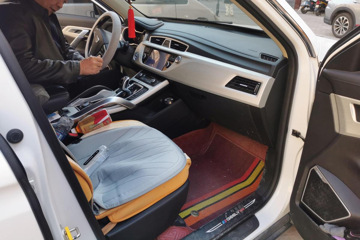 二手博越 2020款 1.8TD DCT两驱智雅型图片6