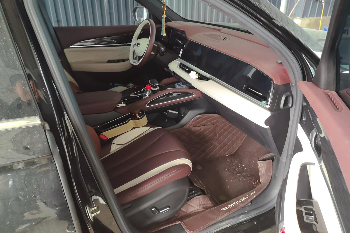 二手星越L 2021款 2.0TD DCT EVO两驱尊贵型图片6