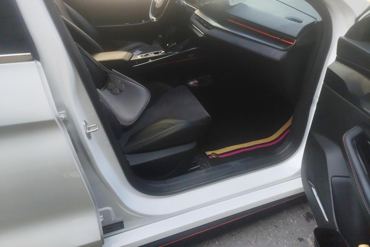 二手缤瑞 2022款 缤瑞COOL 1.5T DCT电掣版图片6