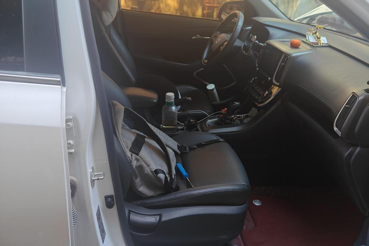 二手现代ix35 2019款 2.0L 自动两驱智勇·畅享版 国V图片6