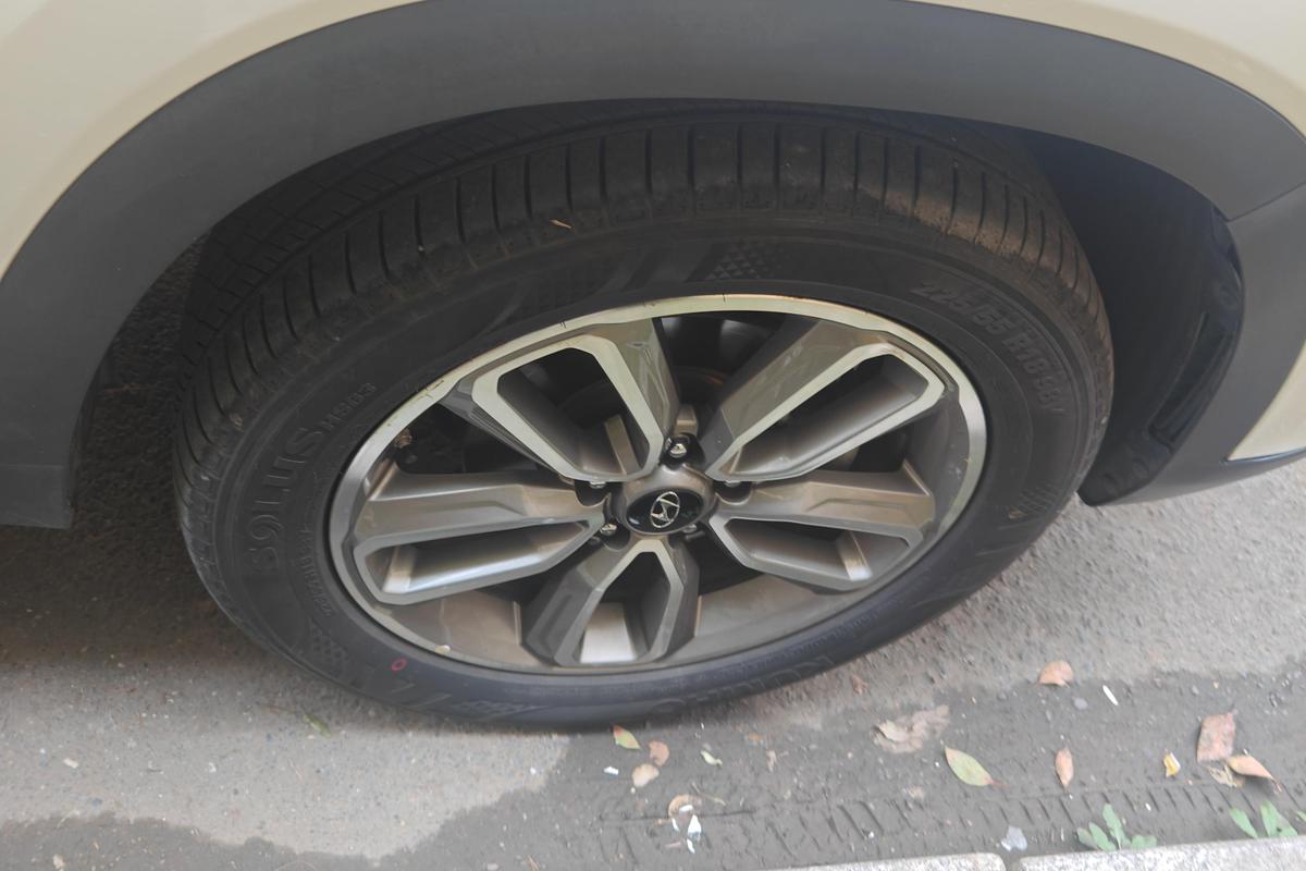 二手现代ix35 2019款 2.0L 自动两驱智勇·畅享版 国V图片5