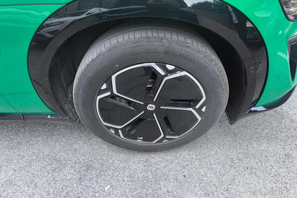 二手小米YU7 2025款 超长续航后驱版图片5