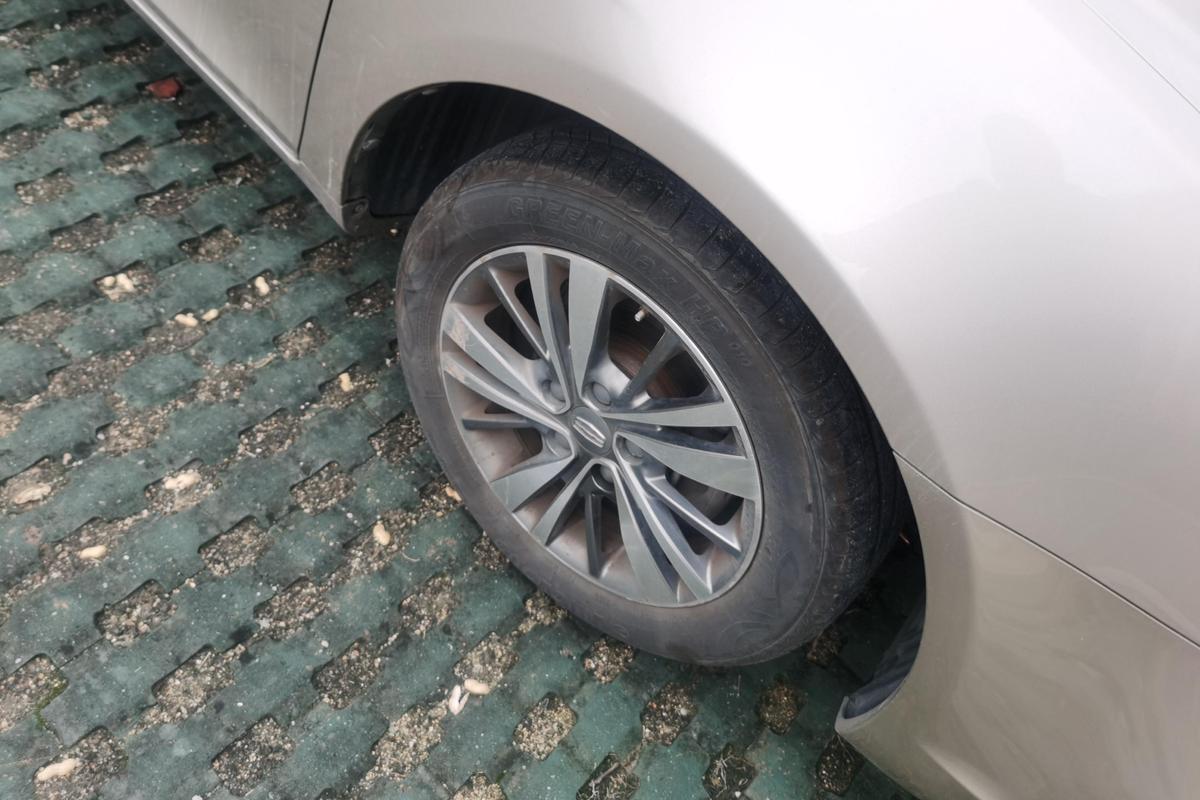 二手帝豪 2018款 1.5L 手动向上互联版图片5