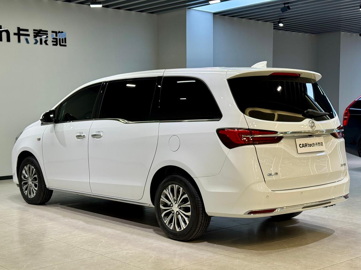 二手别克GL8 2023款 陆上公务舱 2.0T 豪华型图片6