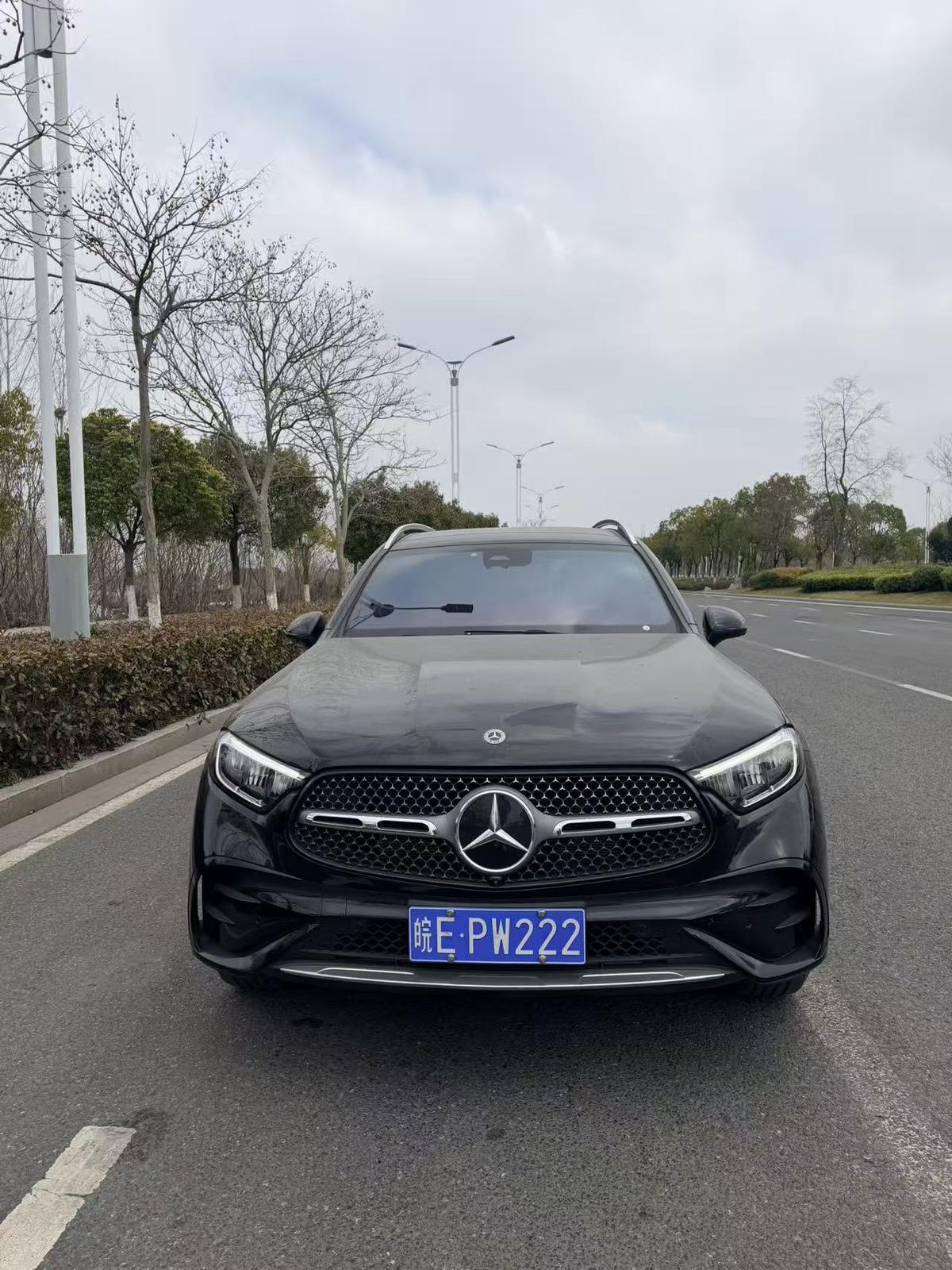 二手奔驰GLC 2024款 改款 GLC 300 L 4MATIC 动感型 5座图片3