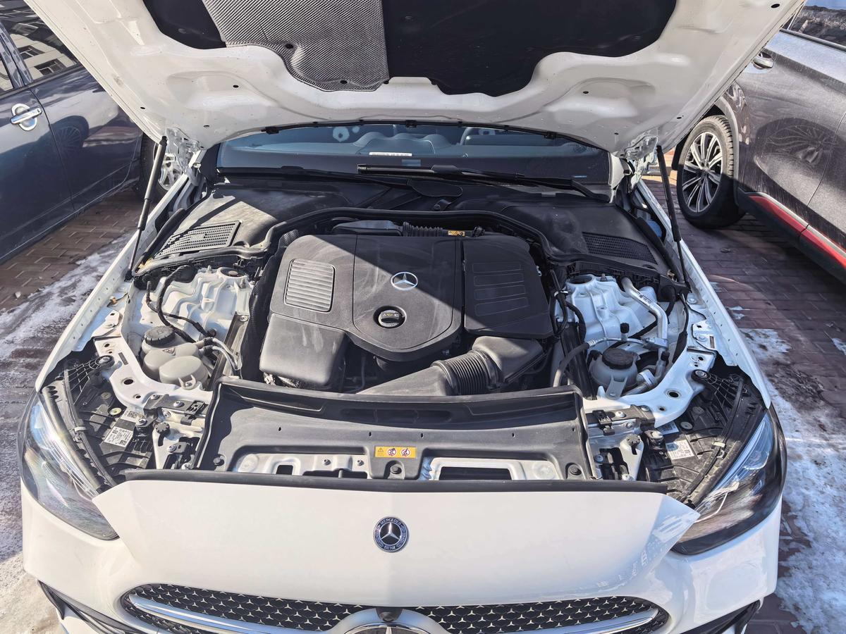 二手奔驰C级 2024款 三次改款 C 260 L 运动版图片5