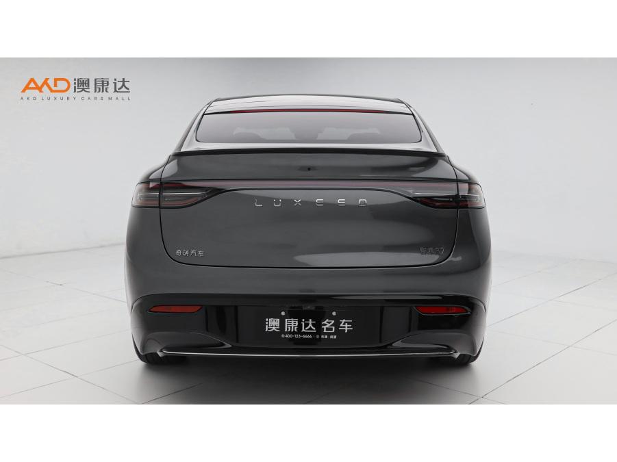 二手智界R7 2025款 增程 53.4kWh Max后驱版图片4