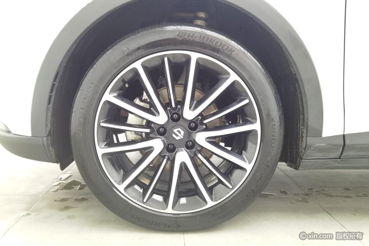 二手零跑C11 2023款 增程式 180舒享版图片6