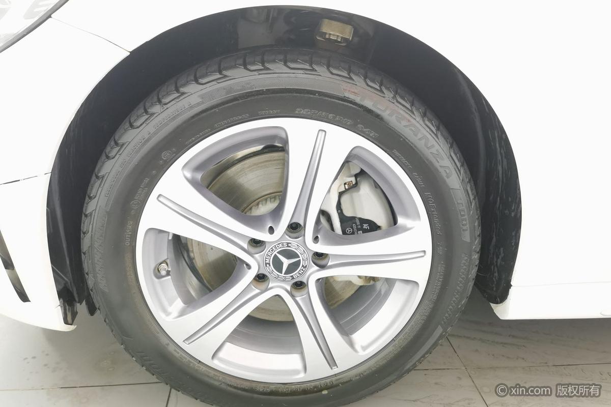 二手奔驰C级 2020款 C 260 L 运动版图片6